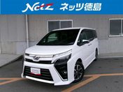 トヨタ ヴォクシー ＺＳ　キラメキ