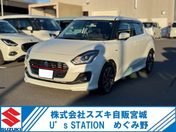 スズキ スイフト ＨＹＢＲＩＤ　ＲＳ　２型　２ＷＤ　全方位