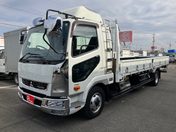 三菱ふそう ファイター ３．６トン　ベッド付き
