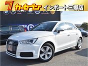 アウディ Ａ１　スポーツバック １．０　ＴＦＳＩ