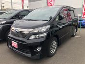 トヨタ ヴェルファイア　ハイブリッド　４ＷＤ ＺＲ　８インチフルセグナビ／フリップダウ