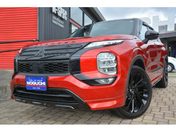 三菱 アウトランダーＰＨＥＶ ブラックエディション　ワンオーナー！純正