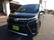 トヨタ ヴォクシー ＺＳキラメキ２
