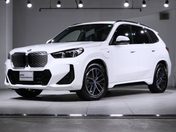 ＢＭＷ ｉＸ１ ｅＤｒｉｖｅ２０　Ｍスポーツ