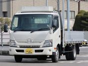 日野自動車 デュトロ ２ｔ　ワイドロング　アルミブロック