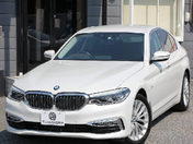 ＢＭＷ ５シリーズ　セダン ５２３ｄ　ラグジュアリー