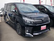 トヨタ ヴォクシー ＺＳ　煌ＩＩ　９型フルセグナビ／後席フリ