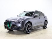 アルファロメオ ステルヴィオ ２．０　ターボ　Ｑ４　ヴェローチェ