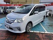 日産 セレナ　４ＷＤ ハイウェイスター　Ｖセレクション