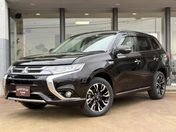 三菱 アウトランダーＰＨＥＶ Ｇ　プレミアムパッケージ
