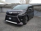 トヨタ ヴォクシー ＺＳ　純正１０インチナビ＆地デジ・バック