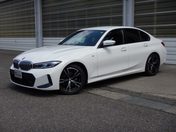 ＢＭＷ ３シリーズ　セダン ３２０ｄ　ｘＤｒｉｖｅ　Ｍスポーツ