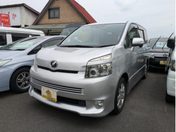 トヨタ ヴォクシー Ｚ