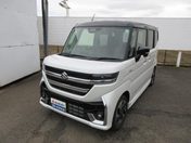 スズキ スペーシア　カスタム カスタム　ＨＹＢＲＩＤ　ＸＳターボ　ＦＦ