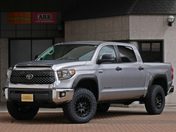 輸入　トヨタ タンドラ　４ＷＤ クルーマックス　ＳＲ５