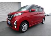 日産 デイズ　４ＷＤ ハイウェイスターＸ　４ＷＤ　ナビ・バック