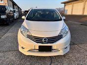 日産 ノート　４ＷＤ Ｘ　ＦＯＵＲ
