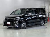 トヨタ ヴォクシー ＺＳ　煌３