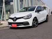 ルノー ルーテシア ルノースポール　トロフィー