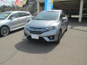 ホンダ フィット　ハイブリッド　４ＷＤ Ｆパッケージ