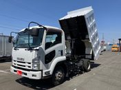 いすゞ フォワード ３．２５トン　土砂禁ダンプ