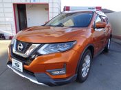日産 エクストレイル　４ＷＤ ２０Ｘ　ＨＶブラクＸトリマＸエマジェンシ