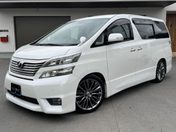 トヨタ ヴェルファイア ２．４Ｚ　プラチナセレク２タイプゴールド