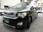 トヨタ ヴォクシー ＺＳ　煌２