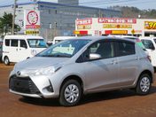 トヨタ ヴィッツ　４ＷＤ Ｆ　ナビ　衝突安全　ソナー　ＥＴＣ