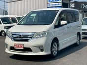 日産 セレナ ２．０　ハイウェイスター　Ｖセレクション