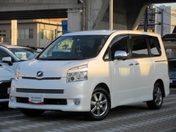 トヨタ ヴォクシー ＺＳ　煌２