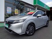 日産 ノート　４ＷＤ Ｘ　ＦＯＵＲ