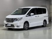 日産 セレナ　Ｓハイブリッド ハイウェイスター　Ｖセレクション
