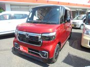 ホンダ Ｎ　ＢＯＸ　カスタム　４ＷＤ ターボ　コーディネートスタイル　２トーン