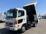 日野自動車 レンジャー ３．５トンダンプ