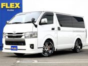 トヨタ ハイエースバン　２ＷＤ ５Ｄ２．０スーパーＧＬダークプライムⅡロ