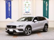 ボルボ Ｖ６０　クロスカントリー アルティメット　Ｂ５　ＡＷＤ