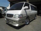 トヨタ ハイエースワゴン リビングサルーンＥＸ　トリプルムーンルー