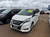 日産 セレナ　Ｓハイブリッド　４ＷＤ ハイウェイスター　Ｖセレクション２