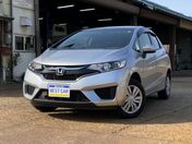 ホンダ フィット　４ＷＤ １３Ｇ　Ｌパッケージ