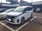 日産 セレナ ハイウェイスター　Ｖ　Ｖセレクション