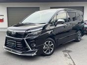トヨタ ヴォクシー ＺＳ　煌３