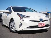 トヨタ プリウス Ｓセーフティプラス　禁煙車　セーフティセ
