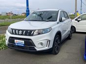 スズキ エスクード　４ＷＤ １．４ターボ　２型　４ＷＤ　メモリーナビ