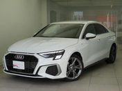 アウディ Ａ３　セダン ３０　ＴＦＳＩ　Ｓライン