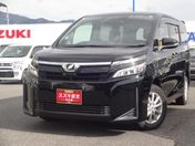トヨタ ヴォクシー　４ＷＤ Ｘ