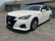 トヨタ クラウン　セダン　ハイブリッド アスリート