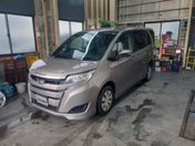 トヨタ ノア　４ＷＤ Ｘ