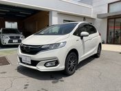 ホンダ フィット　ハイブリッド　４ＷＤ Ｌ　ホンダセンシング