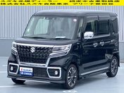 スズキ スペーシア　カスタム　４ＷＤ カスタム　ＨＹＢＲＩＤ　ＸＳターボ　３型